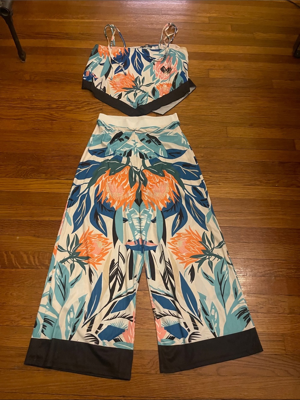 Zara Two-Piece Floral Wide-Leg Set - Teal, Coral & Navy